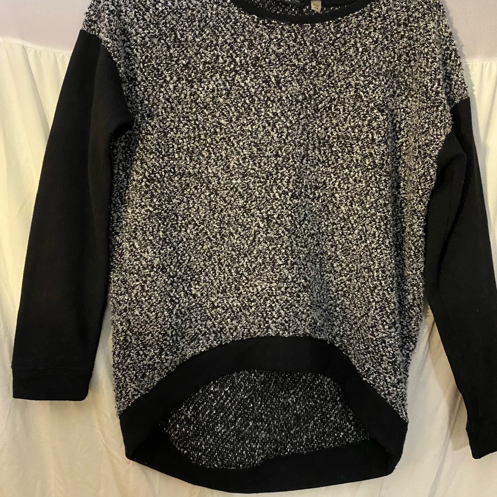 Women’s pull over very soft
